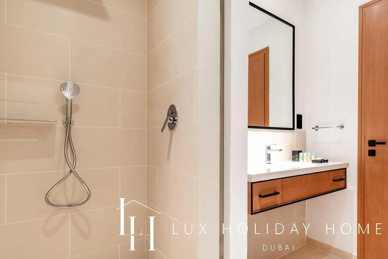 Lux The Vida Marina Residence 2 Dubai