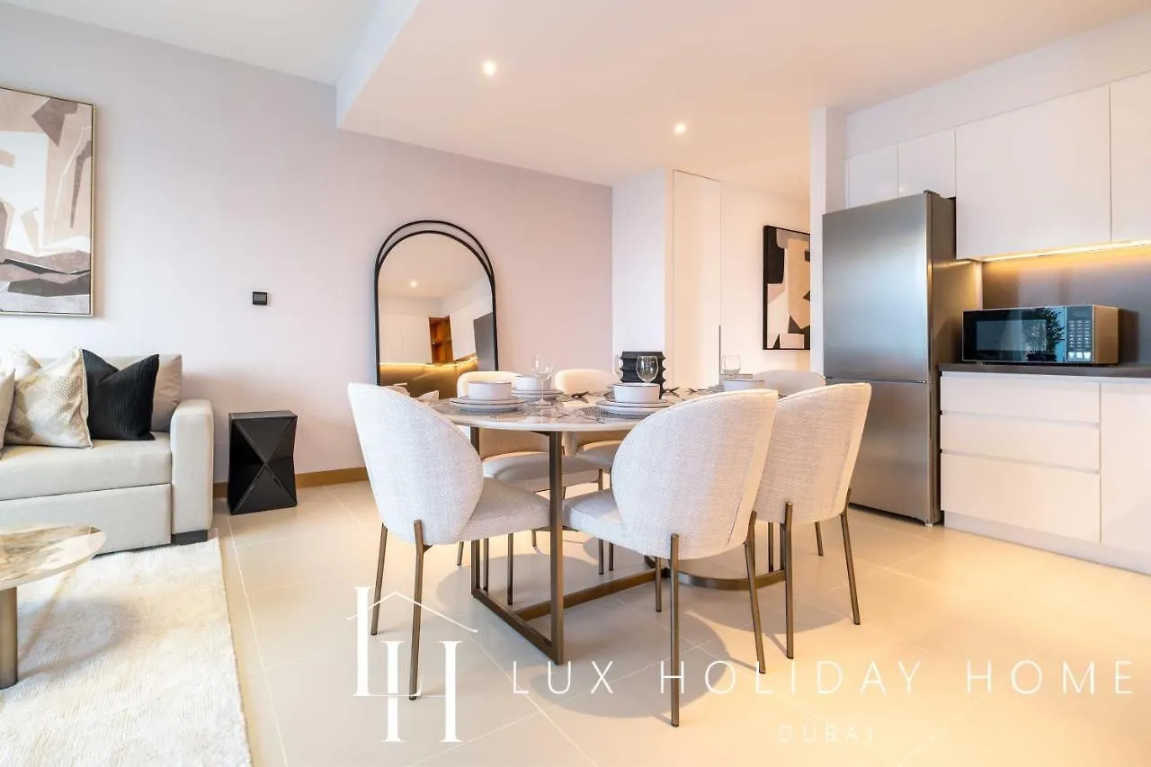 Lux The Vida Marina Residence 2 Dubai