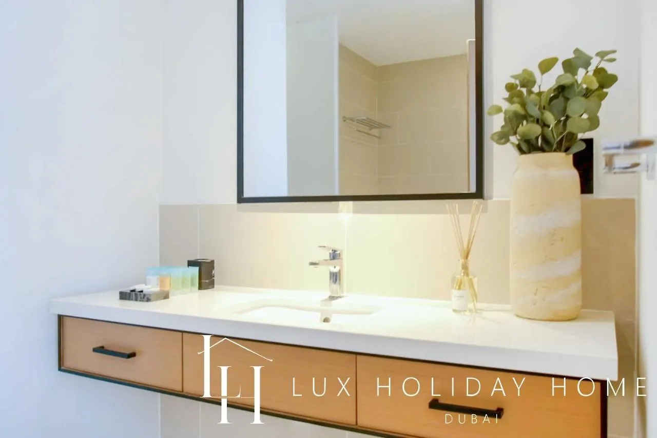 Lux The Vida Marina Residence 2 Dubai 0*,