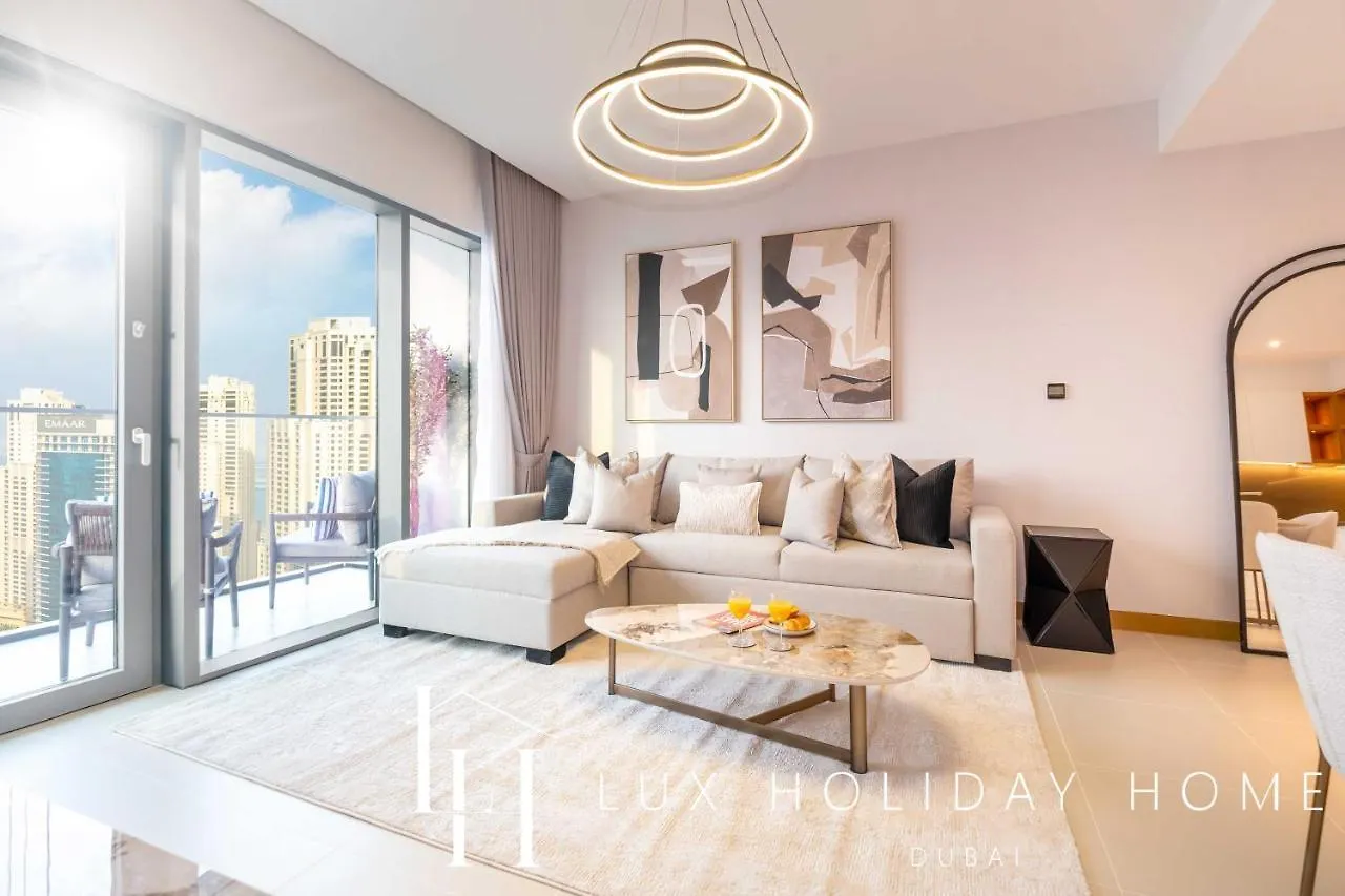 Lux The Vida Marina Residence 2 Dubai United Arab Emirates