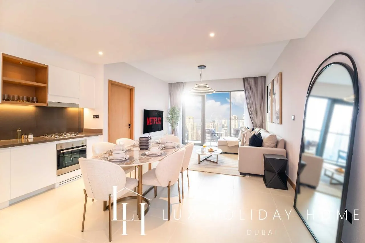 Lux The Vida Marina Residence 2 Dubai
