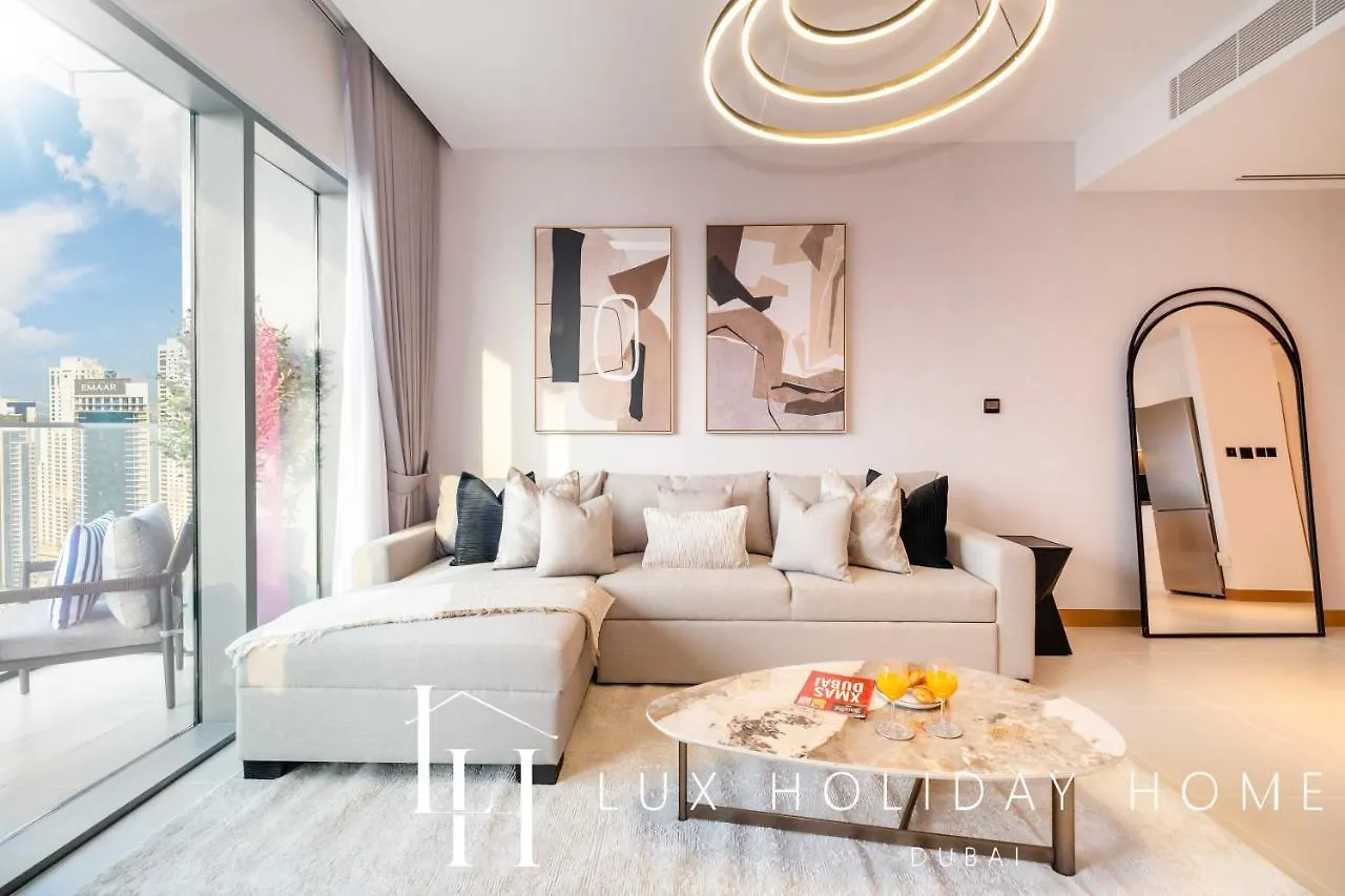 Lux The Vida Marina Residence 2 Dubai Apartment